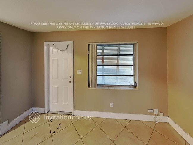 Photo - 3241 Pierce St