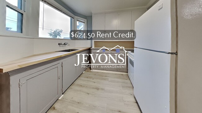 Building Photo - 1020 N L St Unit 3 Rental