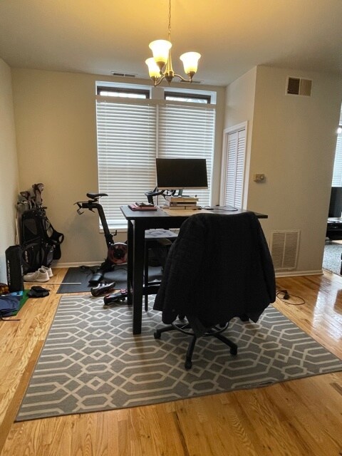 Photo - 1351 W Roscoe St Unidad 2