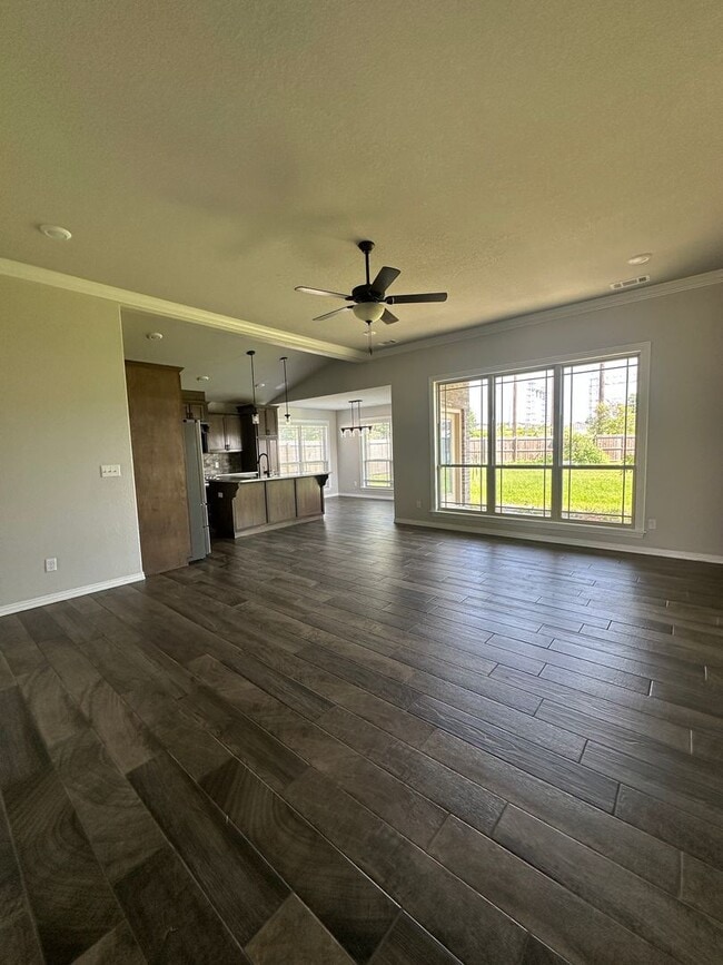 Photo - 1505 Northridge Dr E