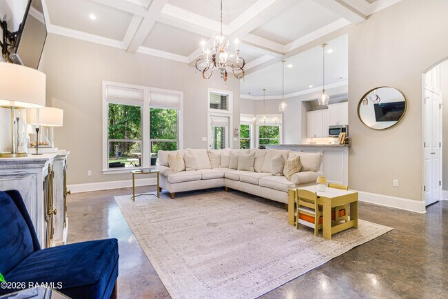 Photo - 500 Bateleur Way