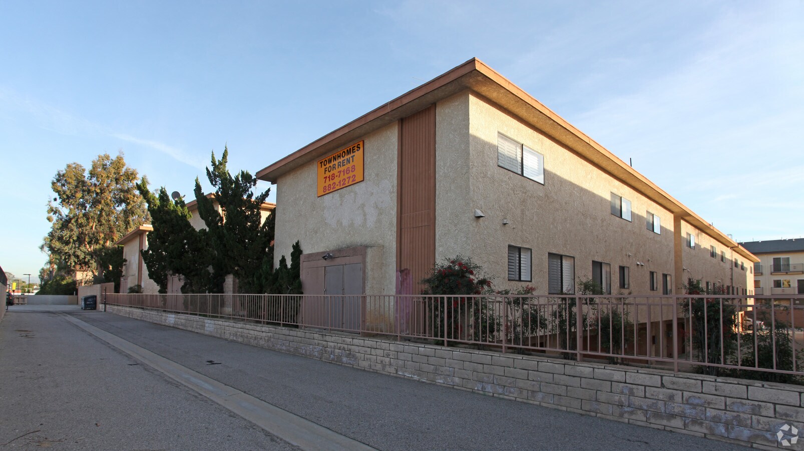 Photo - 10230 Independence Ave