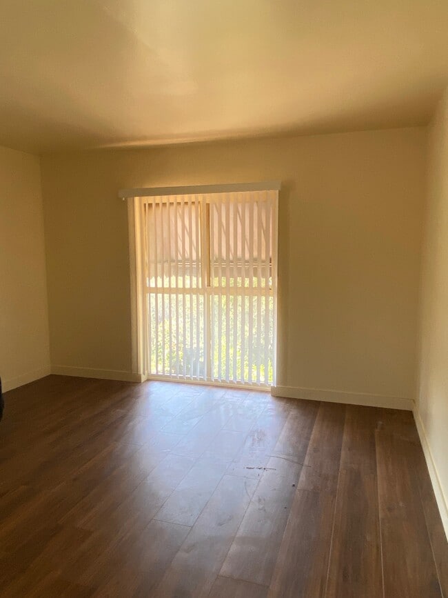 Photo - 915 Glenway Dr