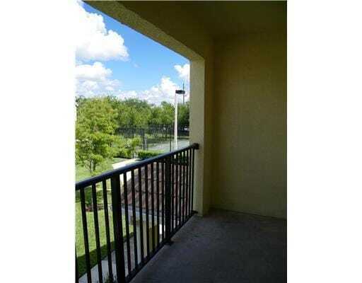 Photo - 104 SW Peacock Blvd Unit 3-202