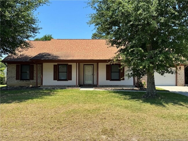 Building Photo - 112 Thornbird Dr