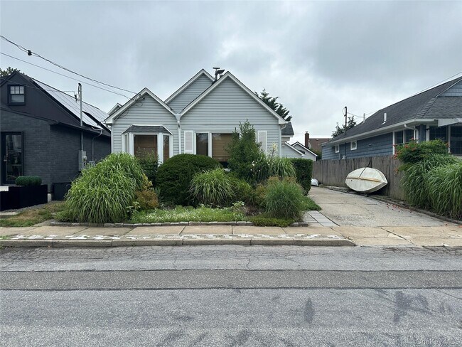 Photo - 132 Coronado St