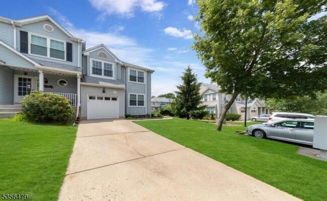 Photo - 105 Castleton Rd House