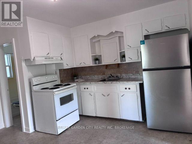 131 Lyons Ave Unit 1