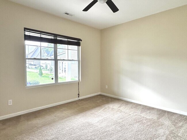 Photo - 1205 Peppermint Ct