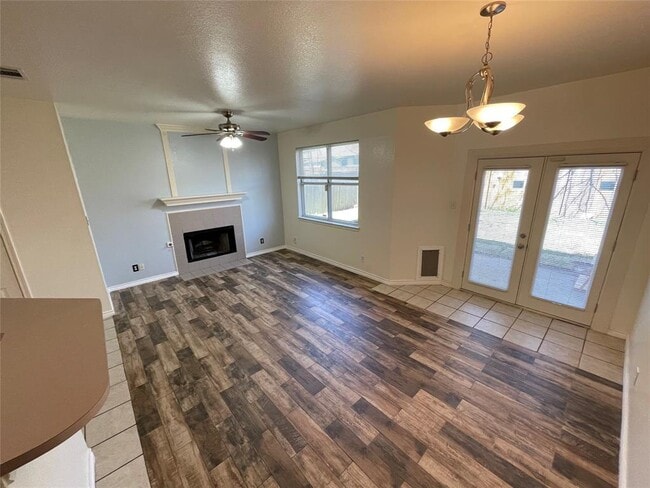 Photo - 8010 Willet Trail