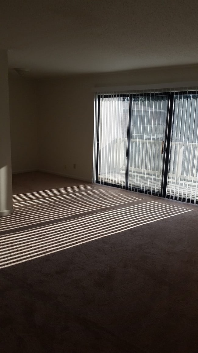 Jade North Apartments