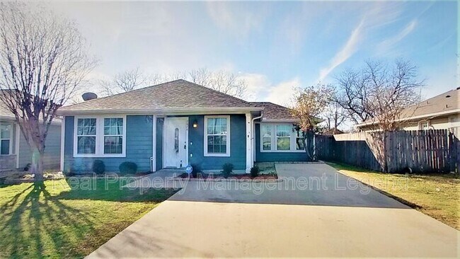 Photo - 1614 S Montgomery St