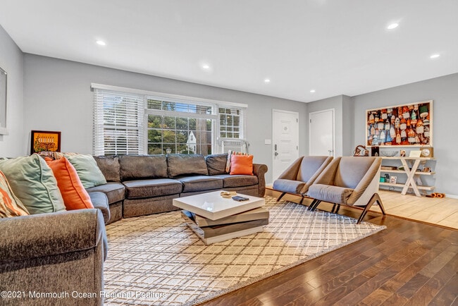 Photo - 410 Wells Ave