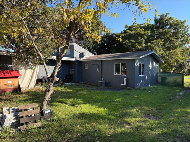 Photo - 45 NE 146th St