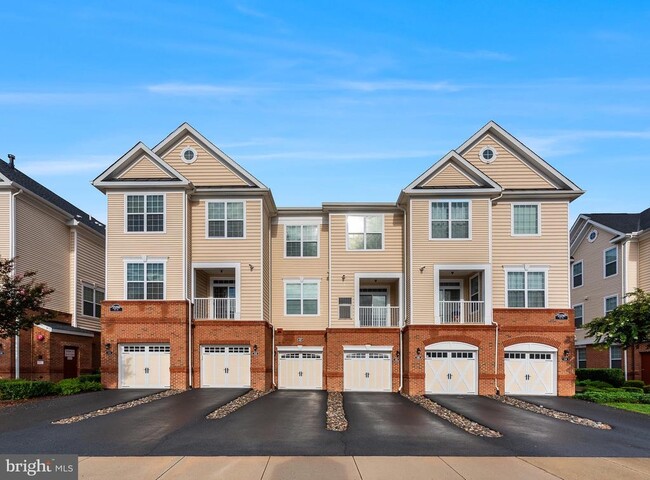 Building Photo - 23290 Milltown Knoll Square Rental