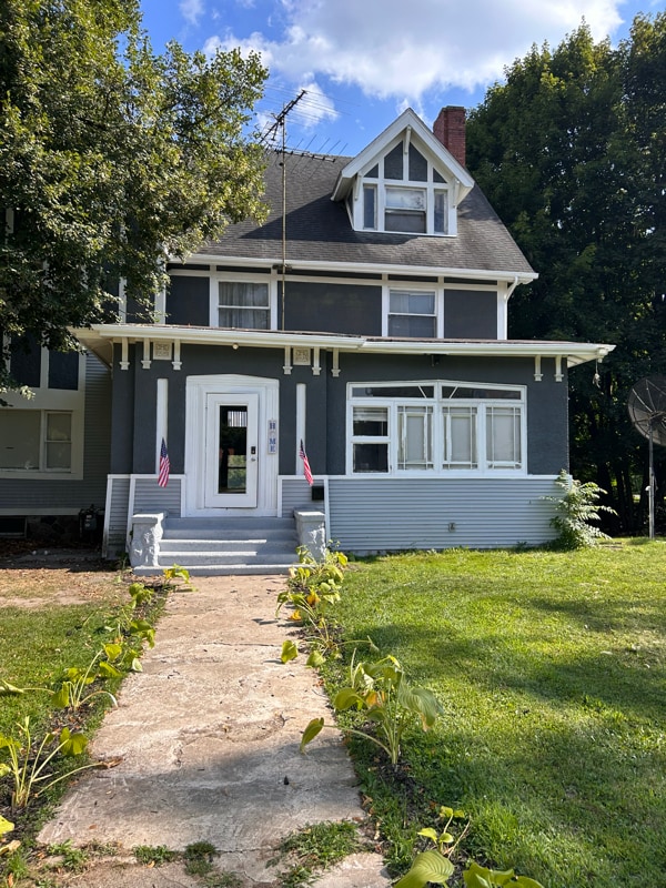 Photo - 298 Capital Ave NE