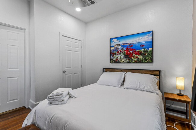 Photo - 1806 Arizona Ave