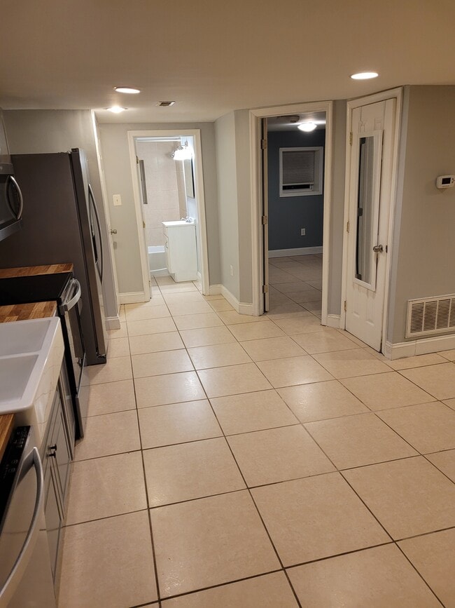 Photo - 127 Seaton Plz NW