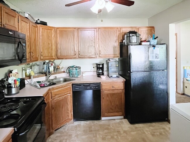 Photo - 800 98th Ave NW Unidad 202