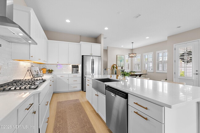 547 Marquesa Cir
