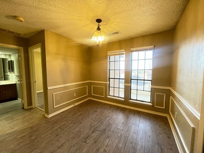 657 Ruidosa Ave