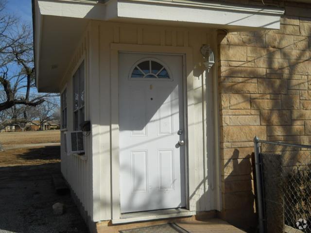 Building Photo - 1826 Lincoln Dr Rental