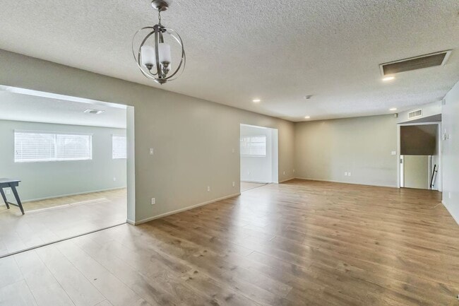 Photo - 3511 S Alder Dr