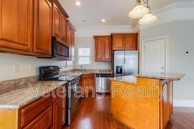 Photo - 28 Oak Alley Ln