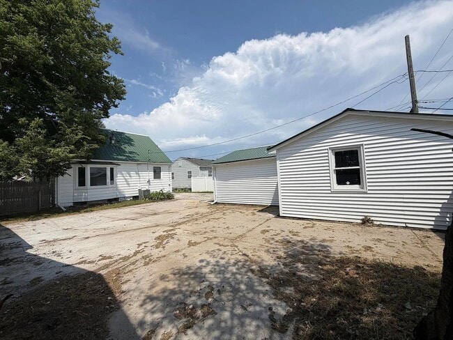 3131 Ave A