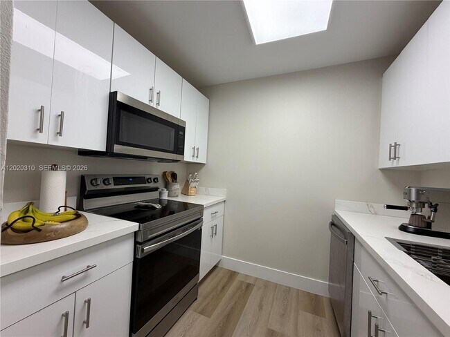 Photo - 8240 SW 210th St Unit 302