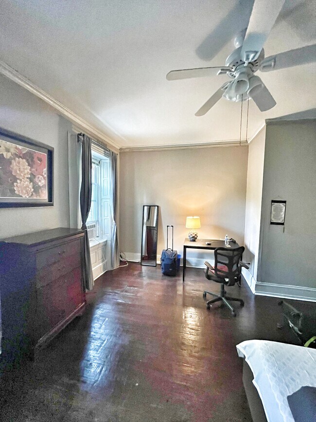 Photo - 322 S 42nd St