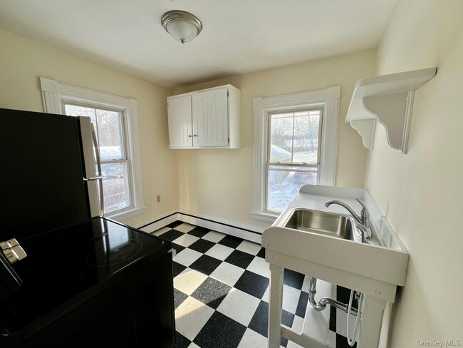 Photo - 12 Alden Pl Unit 3