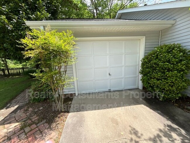 Photo - 6609 Poplar Grove Trail