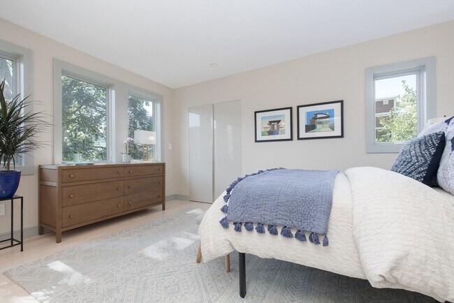 Photo - 56 JFK St Unit 2