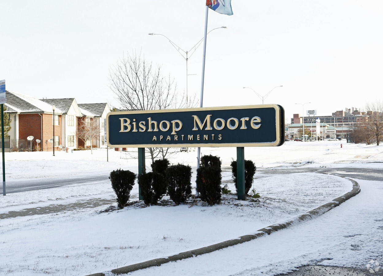 Photo - Bishop GD Moore Apartments
