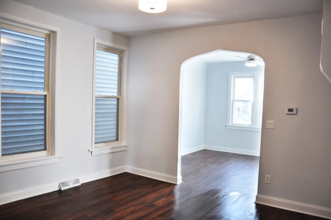 Photo - 2529 N Washtenaw Ave Unit 2529 N Washtenaw 1