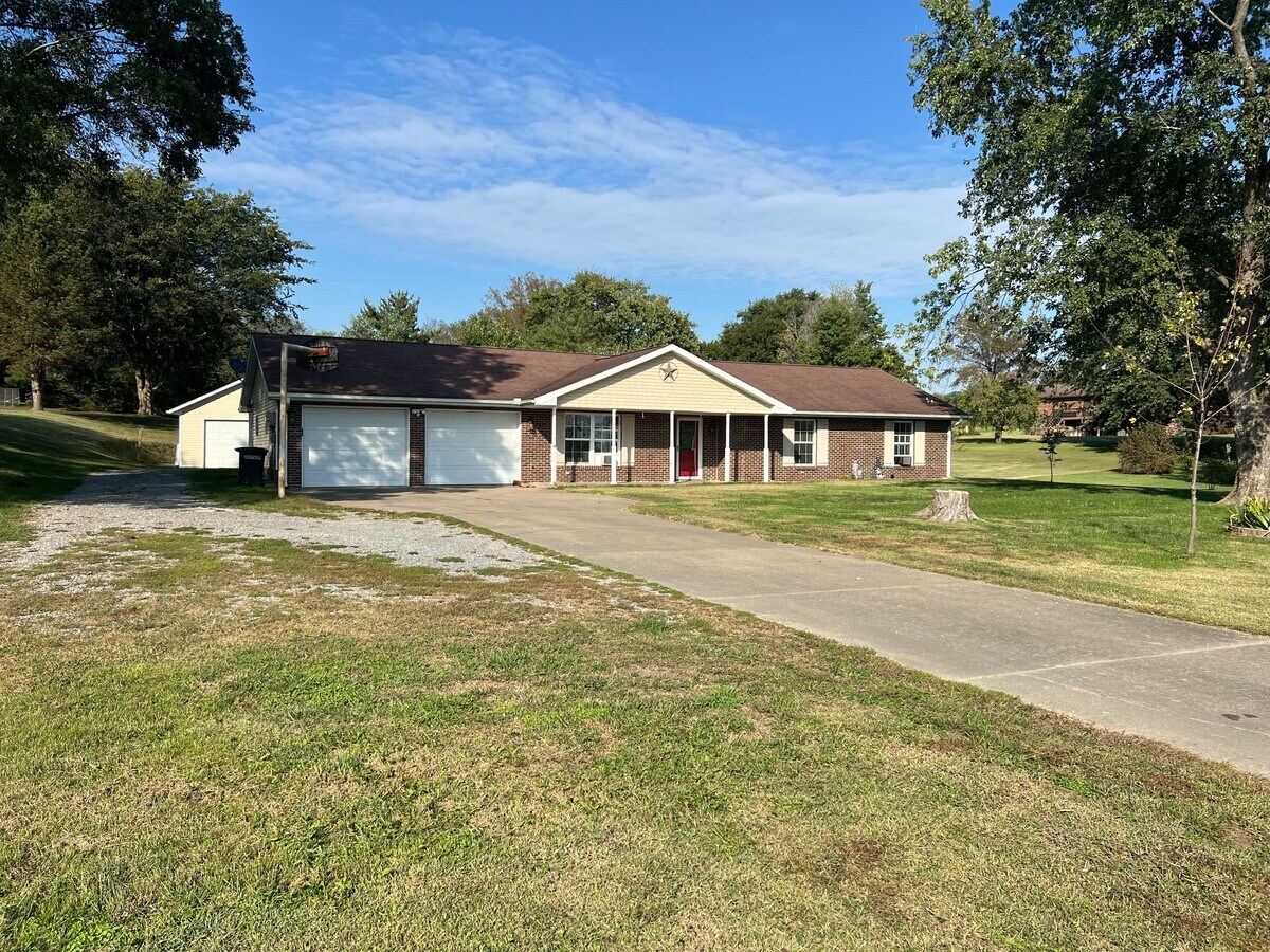 Photo - 398 Shady Brook Dr