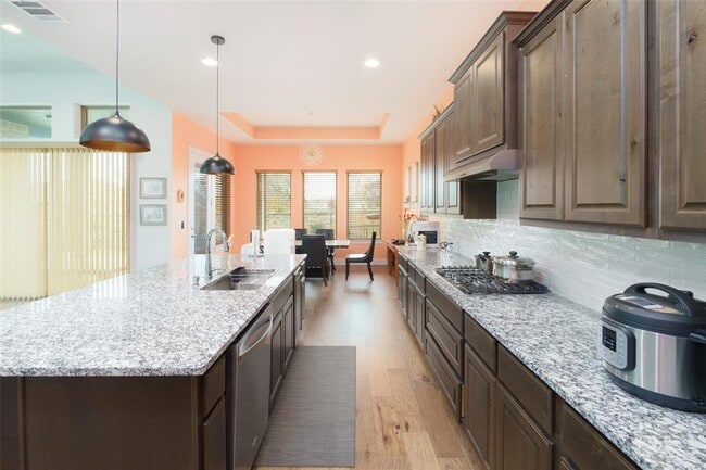 Photo - 816 Paseo de Castana Wy