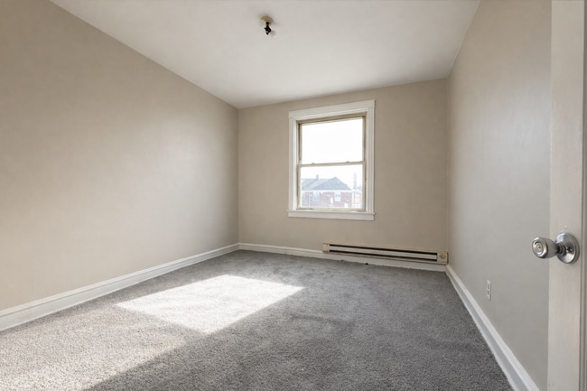 Photo - 3535 Lyndale Ave Unit 2 (RB)