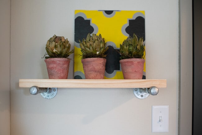 Photo - The Edge On Main