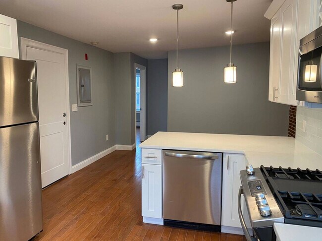 Photo - 35 Chelsea St Unit 3