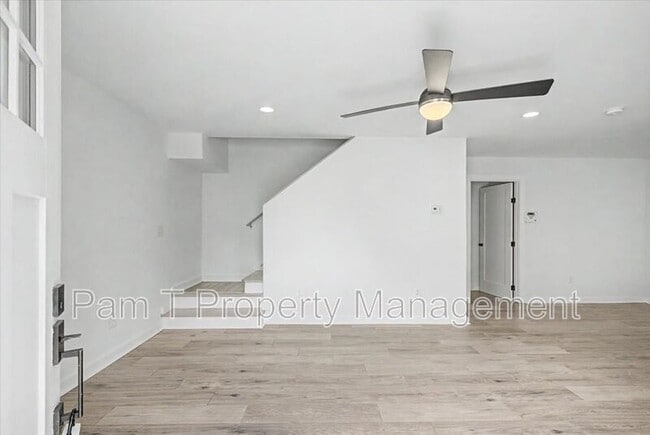 Photo - 201 A W 37th St