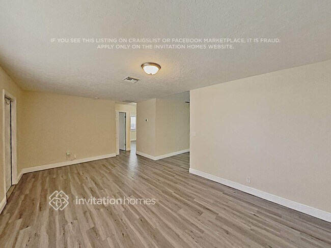 Photo - 4582 Carthage Cir N