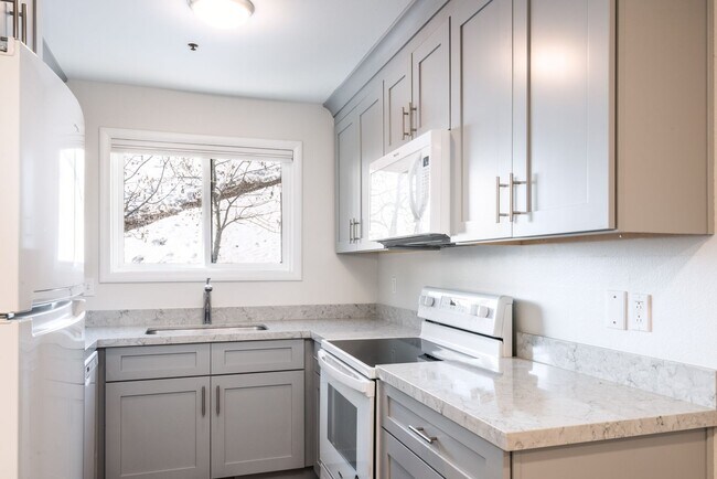 Photo - Bright and light Prospector Condo