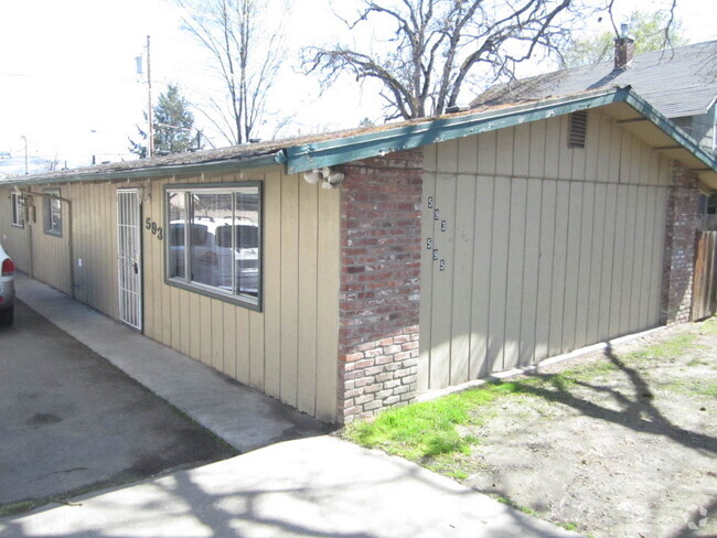 Building Photo - 23-1-5 Unit 1 Rental