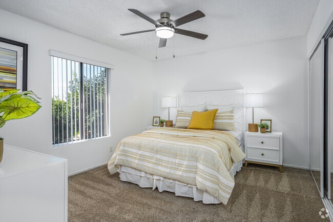 Plan G 2BR, 2BA - 971SF - Bedroom