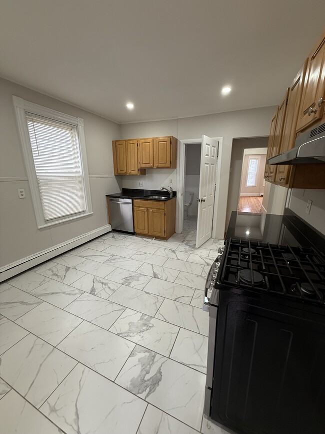 Photo - 22 Howell St