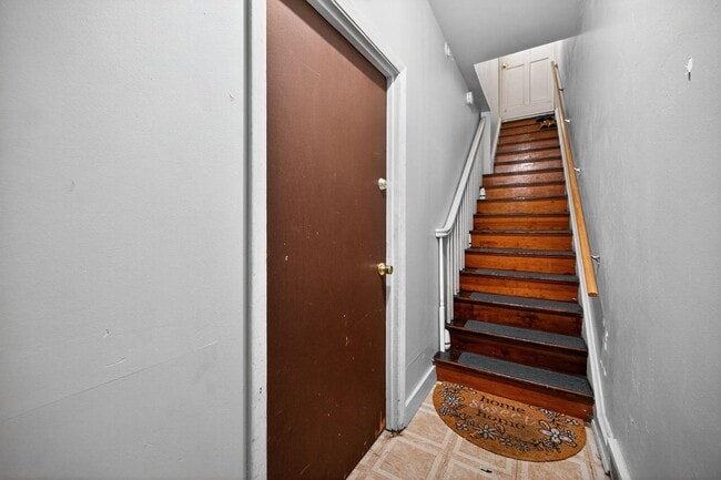 Photo - 827 N 10th St Unit Apartment 1