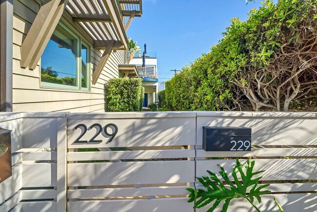 Photo - Gorgeous ocean view home at Windansea Beach!