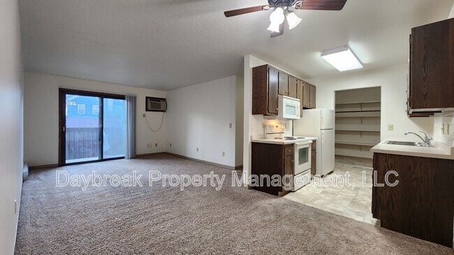 Photo - 507 11th St S